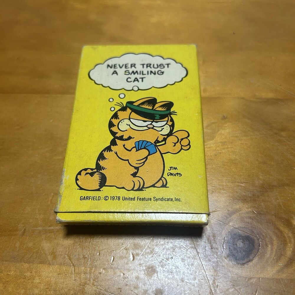 Vintage Garfield Mini Playing Cards Dankin 1978 UFS Hong Kong Complete Deck Box